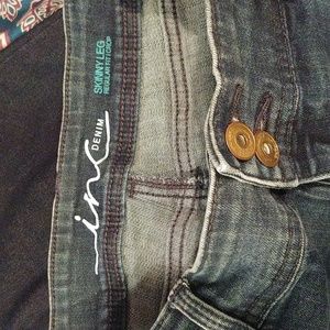 inc Denim capris size 6